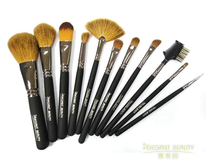 成套糖心VLOG产精国品免费入中的刷毛硬度对化妆效果有何影响？